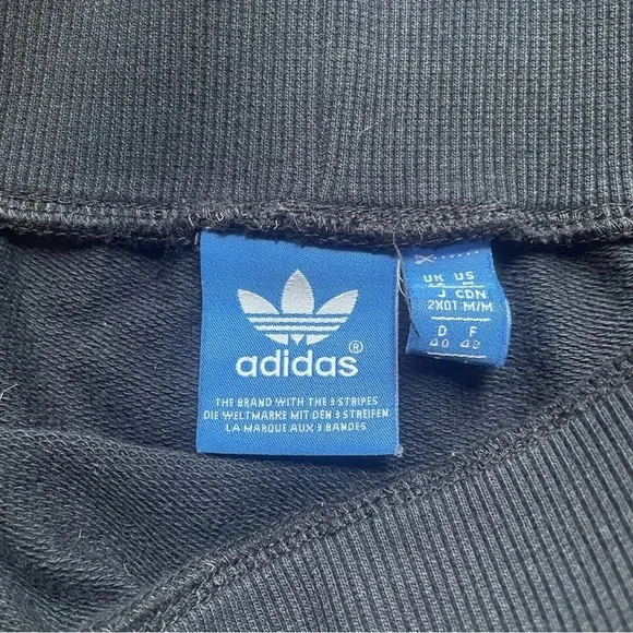 Vintage Adidas Women’s Mini Skirt Black Size Medium 3 Stripes Embroidered Logo - Picture 5 of 6